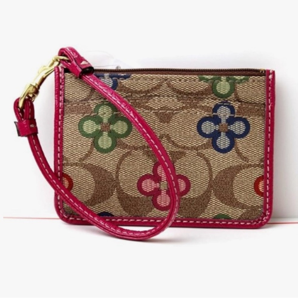 Coach Peyton Signature Clover ID Wristlet